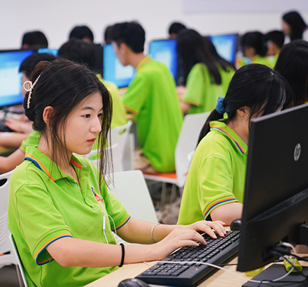 新华互联网科技学校教学环境
